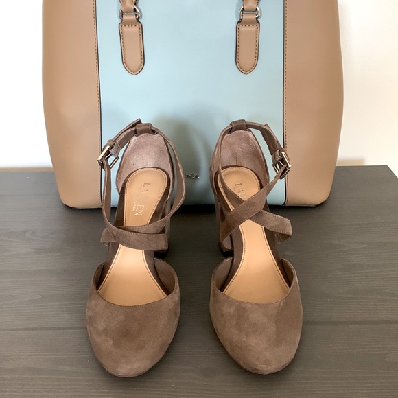 Lauren Ralph Lauren Shoes - LAUREN By RALPH LAUREN Beige Suede Pump Size 8M